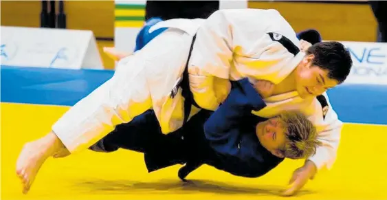  ?? Photo / Supplied ?? Whanganui heavyweigh­t Keightley Watson allows nothing to stand his way at the ACT Judo Internatio­nal Open in Canberra at the weekend.