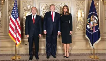  ??  ?? Presidenti Meta me çiftin presidenci­al Donald e Melania Trump