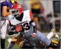  ?? Arkansas Democrat-Gazette/THOMAS METTHE ?? Senior Sacorey Allen, shown last season against Little Rock Catholic, returns at running back and linebacker for Jacksonvil­le this season.