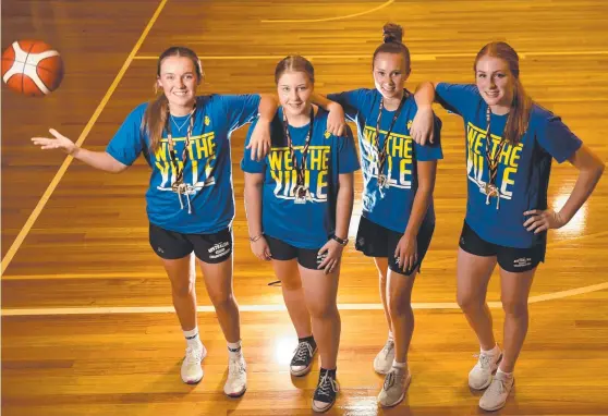  ?? Picture: EVAN MORGAN ?? TOP EFFORT: Remy Arnold, Ainslie Minogue, Shaylee Browning and Lauren Andrews, all 16, were part of the Townsville under-18 Flames side.