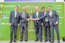  ?? EFE ?? Directivos de la filial brasileña de Iberdrola, Neoenergia, en su debut en Latibex.