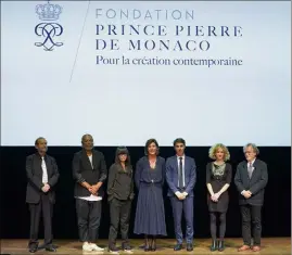  ?? (Photo Michael Alesi / Dir. Com.) ?? Comme pour chaque cérémonie – ici en octobre dernier sur la scène de la Salle Garnier –, la princesse de Hanovre récompense les lauréats.