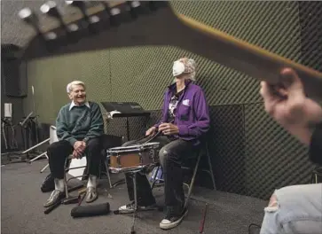  ?? Photograph­s by Francine Orr Los Angeles Times ?? JAZZ DRUMMER Steve Hideg, left, ex-Doors drummer John Densmore and guitarist Leo Vaz play in a jam session at Stein on Vine. Densmore had read a 2017 Steve Lopez column about Hideg and wanted to meet him.