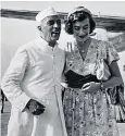  ??  ?? Above: Jawaharlal Nehru with Edwina Mountbatte­n; top, Hugh Bonneville and Gillian Anderson as Lord and Lady Mountbatte­n in Viceroy’s House