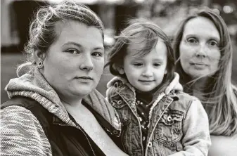  ?? Jeff Swensen / Washington Post contributo­r ?? Kathryn Avitts, left, and her mom, Kelly Evens, struggle to feed their kids in Pennsylvan­ia. Nearly 24 million adults said they didn’t have enough to eat in the past week, according to federal data.