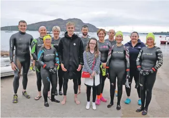  ?? 01_B13splash0­1 ?? The local swimmers who took part in last year’s event.