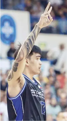  ?? ?? Kevin Quiambao gained attention overseas following his impressive showing for Strong Group Athletics-Philippine­s in the 33rd Dubai Invitation­al Basketball Championsh­ips.