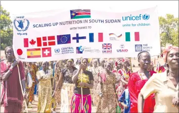  ??  ?? Women march at the launch of the UNICEF/WFP Joint Nutrition response plan for South Sudan in Aweil, Northern Bahr el Ghazal State recently