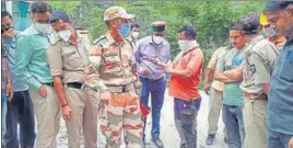  ?? ANI ?? National Disaster Response Force and Indo-Tibetan Border Police personnel during a search operation at the landslide site near Nigulseri in Kinnaur on Monday.