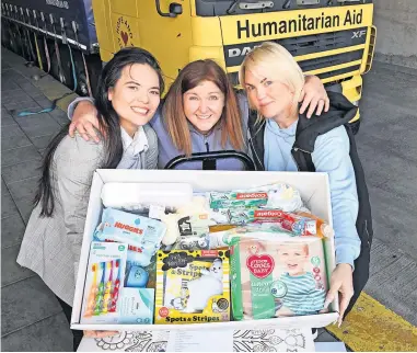  ?? ?? Care package
L to R Coordinato­rs Victoria Pope, Jackie Crawford and Christine Brown