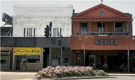  ??  ?? Victoria Buildings and former Waikato Times building, Victoria Street, Hamilton.