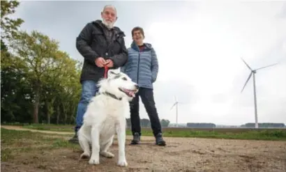  ?? FOTO PPN ?? Buiten de twee terriërs van Guido Franssen en Ingrid Vanden Bossche zouden nog minstens twee honden vergiftigd zijn.