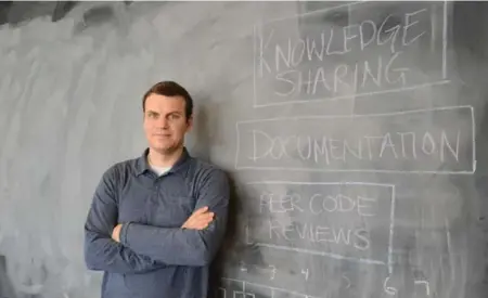  ?? NEIL SANDELL FOR THE TORONTO STAR ?? Jeff Harris co-founded Career Cruising, which provides teenagers with in-depth career informatio­n.