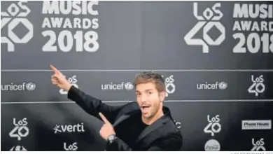  ?? LUCA PIERGIOVAN­NI / EFE ?? Pablo Alborán a su llegada a los premios Los40 Music Awards el pasado viernes.