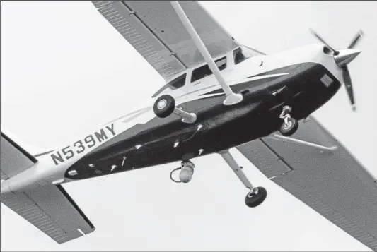  ?? ANDREW HARNIK
ASSOCIATED PRESS ?? The FBI operates a fleet of small planes, registered to phony companies, that carry cameras and cellphone-detection equipment.