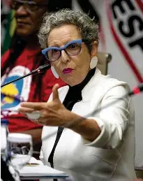 Estamos vivendo uma emergência habitacion­al, afirma Raquel Rolnik ...