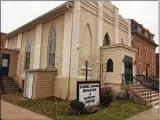  ?? CONTRIBUTE­D BY NANCY BOWMAN ?? The former Trinity Episcopal Church on East Franklin Street in Troywill not be torn downfor the expansion of the Franklin House shelter next door (right).