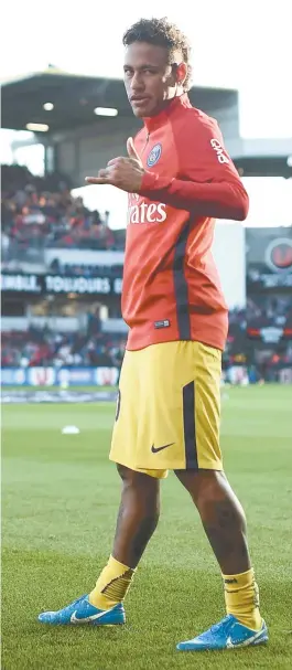  ??  ?? Neymar, agora no PSG, concorre ao prêmio pelo desempenho no Barça