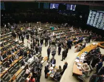  ?? VALTER CAMPANATO/AGÊNCIA BRASIL ?? Plenário. Deputados participam de sessão na Câmara