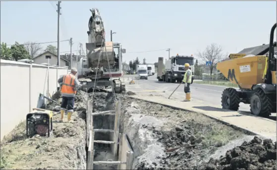  ??  ?? Radovi na odvodnji diljem grada donose 97-postotnu priključen­ost građana na kanalizaci­jsku mrežu, 4000 novih korisnika kanalizaci­jske mreže i drugo