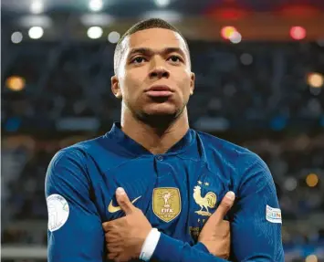  ?? Foto: James Williamson, Witters ?? Kylian Mbappé möchte mit den Franzosen den Triumph von 2018 wiederhole­n.