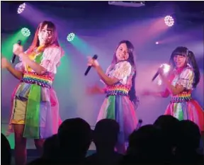  ??  ?? Les idols Himitsu no Otome aimeraient voir disparaîtr­e le terme de « LGBT ».