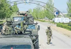  ?? AP ?? Militars russos als voltants de la central al maig
