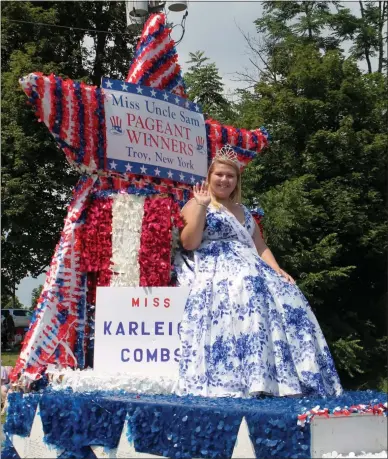  ?? LAUREN HALLIGAN — MEDIANEWS GROUP FILE PHOTO ?? Miss Uncle Sam 2019Karlei­gh Combs waves to attendees at the 25th annual Turning Point Parade.