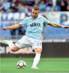  ?? (Ansa) ?? Capocannon­iere Ciro Immobile segna il primo dei suoi due gol: è a quota 26 in questa serie A