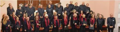  ?? Fotos: Maureen Stoneborne­r ?? Der Kammerchor Nördlingen bei einem seiner Kirchenkon­zerte in Australien. Zehn Tage dauerte die Konzertrei­se, bei der auch einige Donauwör ther Chorsänger mit von der Partie waren.