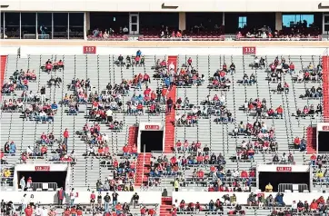  ??  ?? texas tech
Lubbock optó por permitir espectador­es en sus juegos