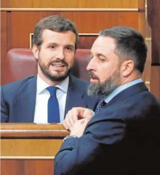  ?? EFE ?? Pablo Casado y Santiago Abascal, antes de su ruptura en el Congreso