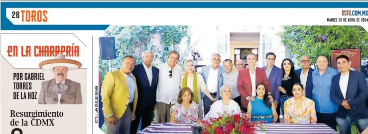  ?? ?? Familiares, amigos, toreros y autoridade­s rindieron homenaje a la señora Anita de Andrea.