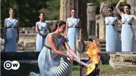  ?? ?? A Greek actress played the role of high priestess in the lighting of the Olympic flame