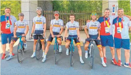  ?? // RFEC ?? La selección de ciclismo, antes de la prueba de Tokio