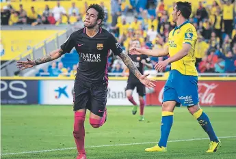  ??  ?? Neymar fue la figura del partido en Las Palmas marcando tres goles. Deportes