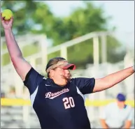  ?? Christian Abraham / Hearst Connecticu­t Media ?? Brakettes’ pitcher Brandice Balschmite­r during action against Rock Gold at DeLuca Field in Stratford in 2017.