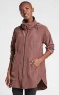  ?? pHOTO cOuRTESy ATHLETA.gAp.cOm ?? DRIP DROP JACKET