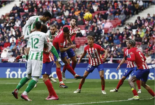  ?? ?? ► Tras esta derrota, el Real Betis quedó en la sexta posición de LaLiga, mientras que el Atlético de Madrid en el cuarto puesto.
