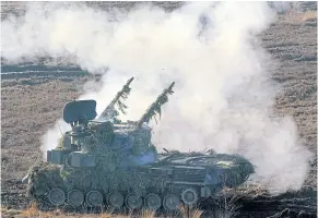  ?? REUTERS ?? A German Gepard anti-aircraft tank fires during a military exercise. Germany is reported to have supplied Ukraine with the tanks for the first time.