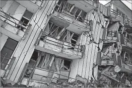  ?? [FELIX MARQUEZ/THE ASSOCIATED PRESS] ?? A hotel in Matias Romero, in the state of Oaxaca, was heavily damaged in the 8.2-magnitude quake.