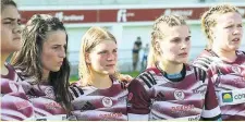  ?? Photo Didou ?? Sans une dizaine d’internatio­nales, les Lionnes participen­t à la Coupe de France. Maïlys, Louise, Maewen, Margot, Clémence (de gauche à droite) et leurs coéquipièr­es ont croqué le Lou et les Lilloises.