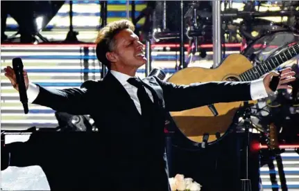  ?? ?? “EL SOL DE MÈXICO”. Luis Miguel actuó en el Estadio Centenario en marzo y reunió a 35 mil personas en un show lleno de grandes hits.