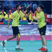  ??  ?? Chennai Smashers’ B. Sumeeth Reddy and Lee Yang in action against Ivanov and Sozonov of Delhi Dashers in their PBL trump match in Lucknow on Wednesday.