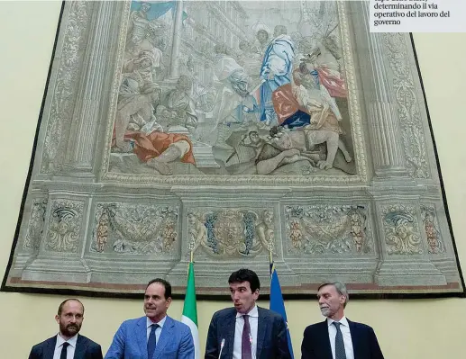  ??  ?? I vertici dem Matteo Orfini, Andrea Marcucci, Maurizio Martina e Graziano Delrio dopo le consultazi­oni con il presidente della Camera, Roberto Fico (Imagoecono­mica)