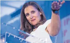  ?? FOTO: AFP ?? Die kanadische Außenminis­terin Chrystia Freeland nach der Auszeichnu­ng mit dem Titel Diplomat des Jahres 2018 in Washington.