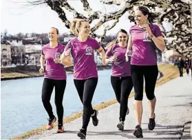  ?? BILD: SN/FRAUENLAUF ?? Beim Salzburger Frauenlauf steht der Spaß an der Bewegung im Vordergrun­d − nicht die schnellste Zeit.
