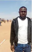  ??  ?? Mohammed Sheriff aus Liberia: „Sie schlagen dich, damit du richtig heulst.“
