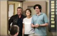  ?? PHOTO BY SOPHIE MUTEVELIAN/SHOWTIME ?? Matt LeBlanc as himself, Tamsin Greig as Beverly Lincoln and Stephen Mangan as Sean Lincoln in “Episodes.”