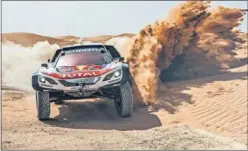  ??  ?? LEYENDA. Peterhanse­l buscará su 14º Dakar, el 8º en coches.